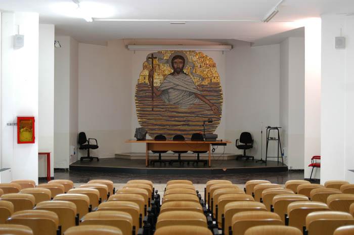 Istituto Tecnico Commerciale 'Domenico Cestari' - auditorium
