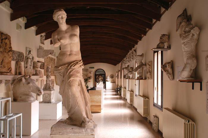 Istituto Statale d'Arte ex Convento dei Carmini