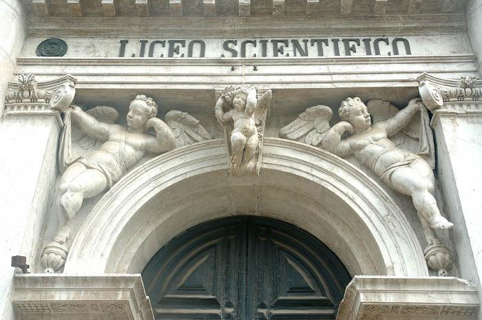 Liceo Scientifico Benedetti - Venezia (foto di Mario Fletzer)